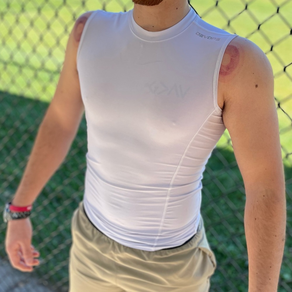 DEVOPS MEN FOOTBALL TIGHT SHIRT PRACTICE WORKOUT ATHLETE SLEEVELESS TANK TOP GUY